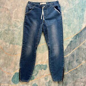 Cotton On Sporty Jeans Blue Medium Wash Stretch Waist | Women's Size 2